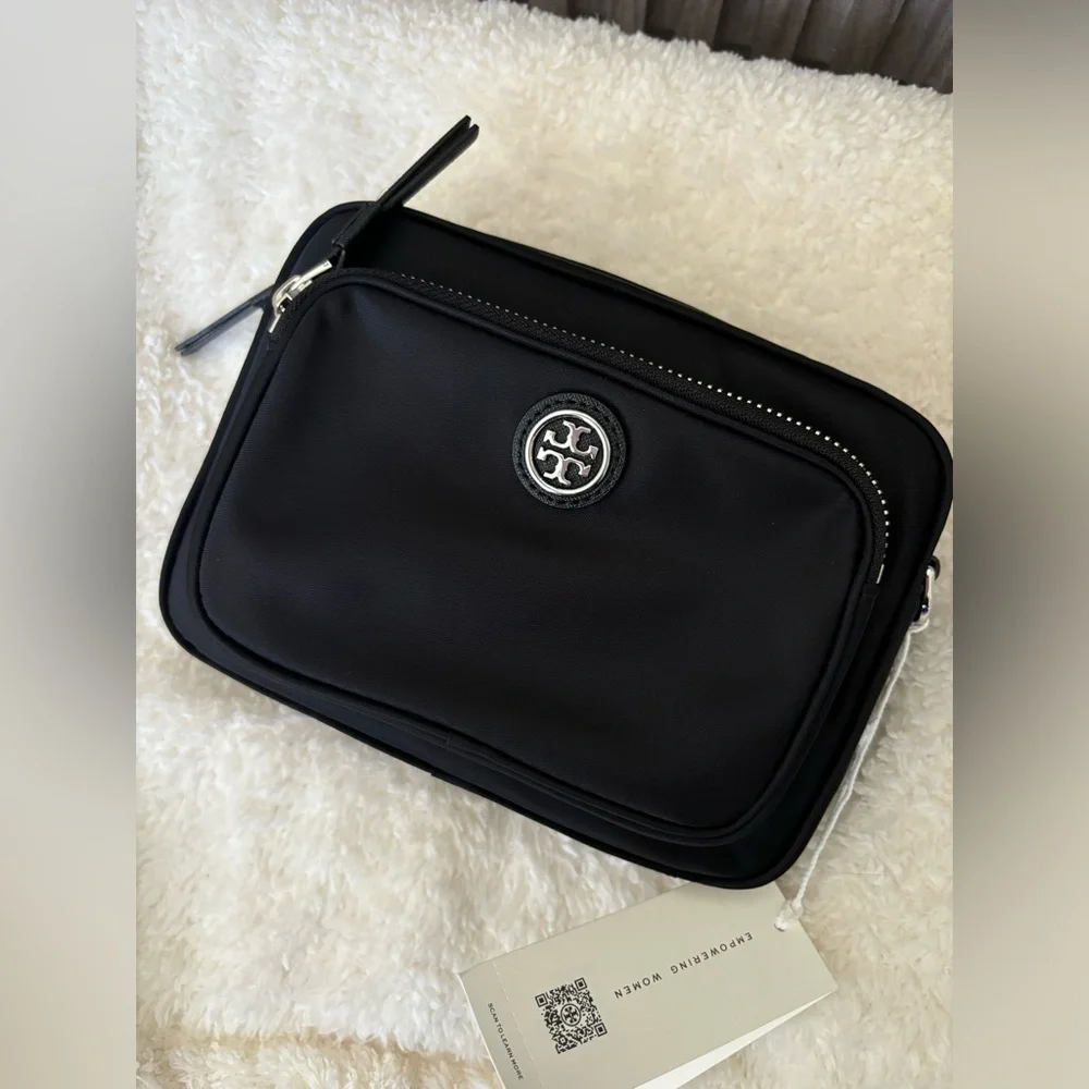 🎉NWT 🎉Tory Burch Mini Nylon Camera Crossbody Bag